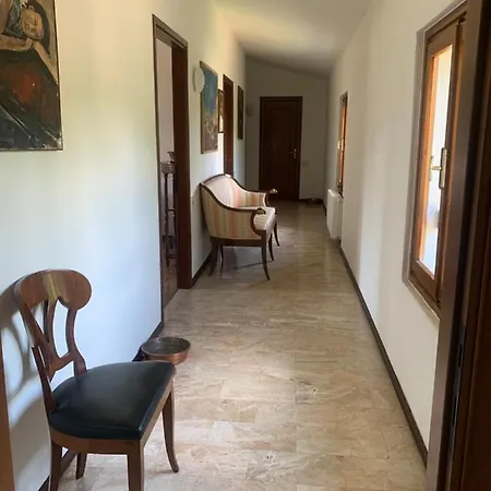 Il Loggiato شقة *