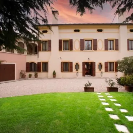 Il Loggiato Apartment *